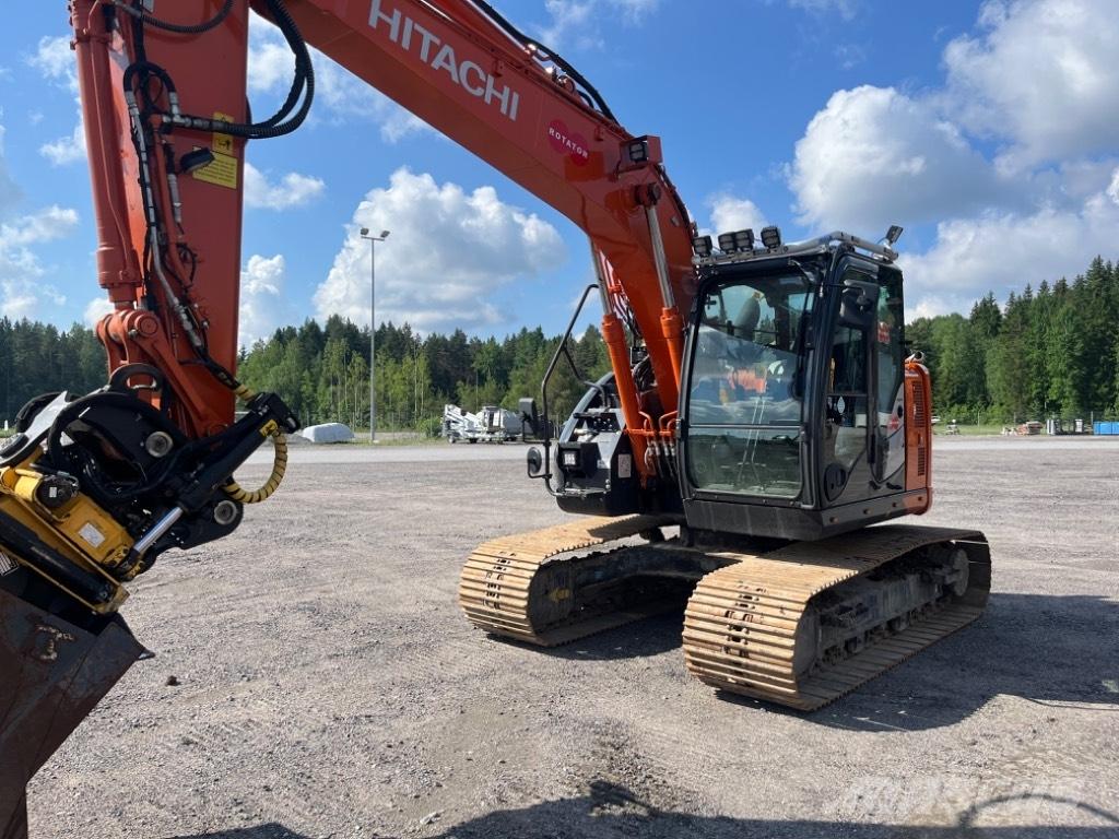 Hitachi ZX 135 US-6 Kāpurķēžu ekskavatori