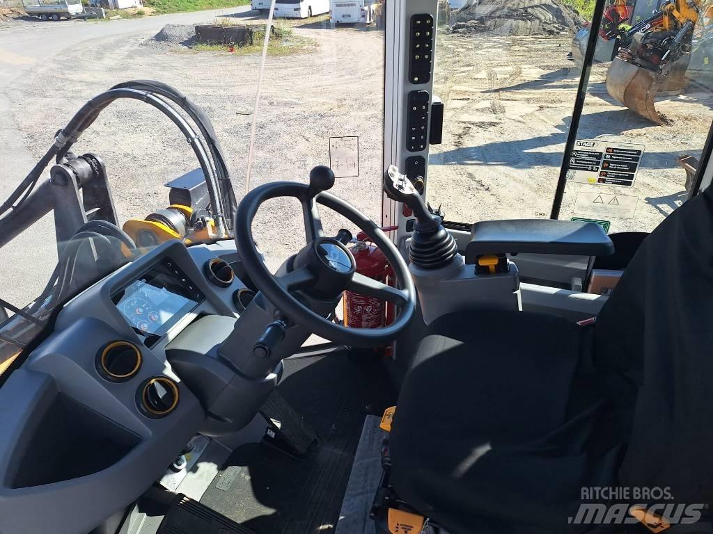 JCB 413 K SV NE Iekrāvēji uz riteņiem