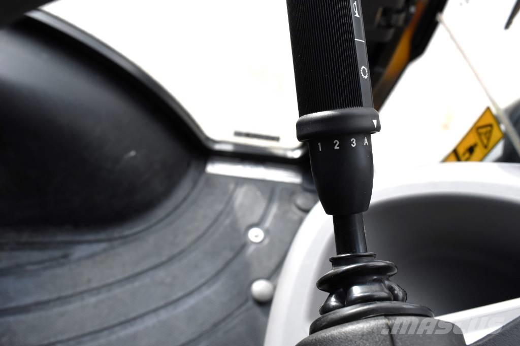 JCB 3 CX Ekskavatori-iekrāvēji