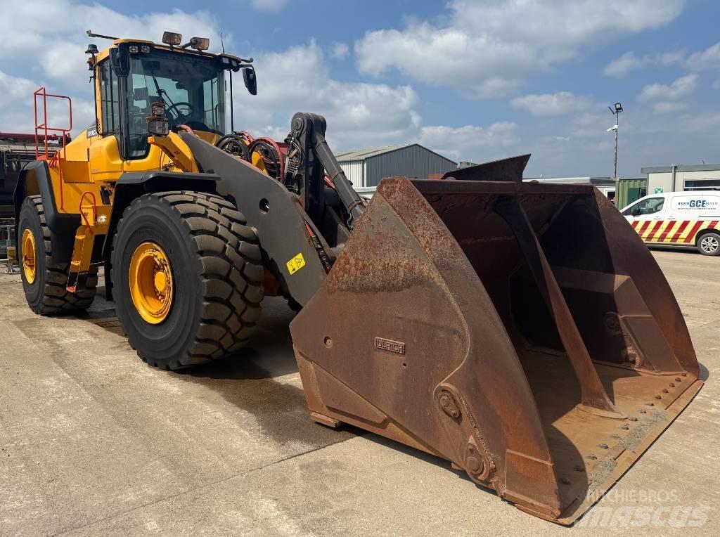 Volvo L 220 H Iekrāvēji uz riteņiem