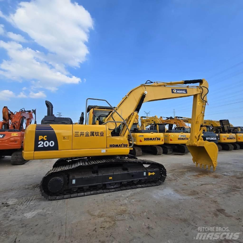 Komatsu PC 200-8 Kāpurķēžu ekskavatori