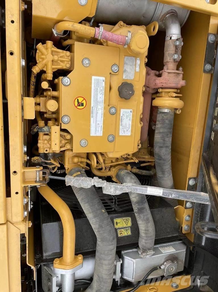 CAT 313 Kāpurķēžu ekskavatori