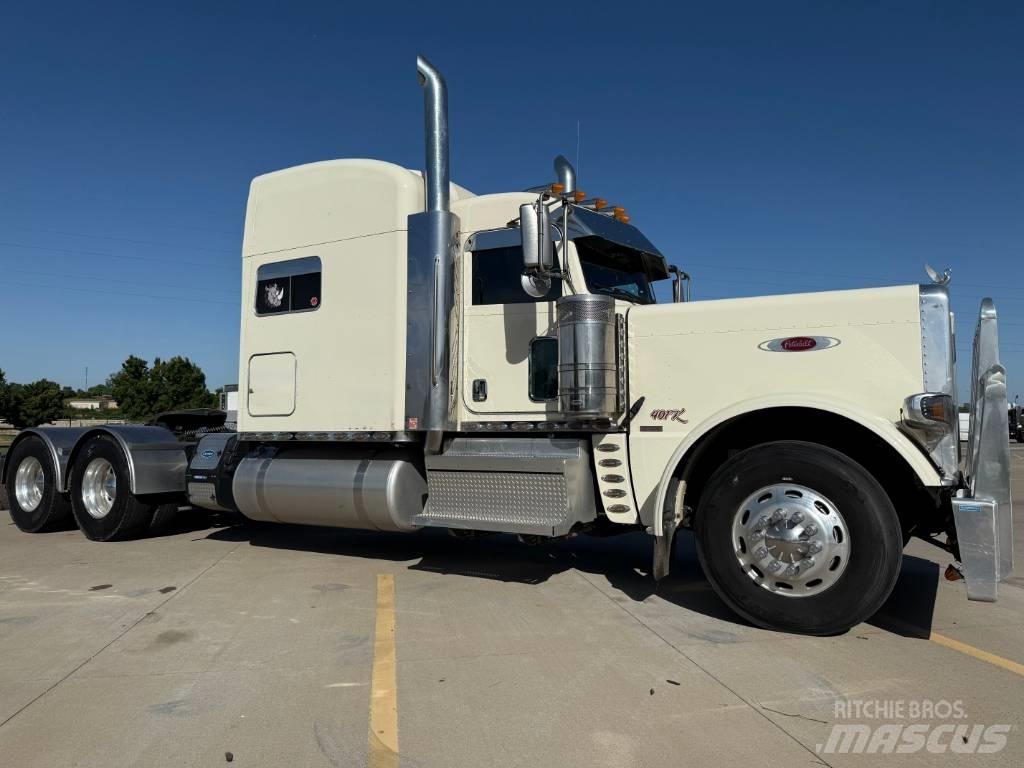 Peterbilt 389 Vilcēji