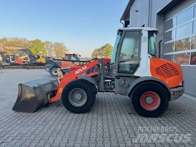 Atlas AR 80 Iekrāvēji uz riteņiem