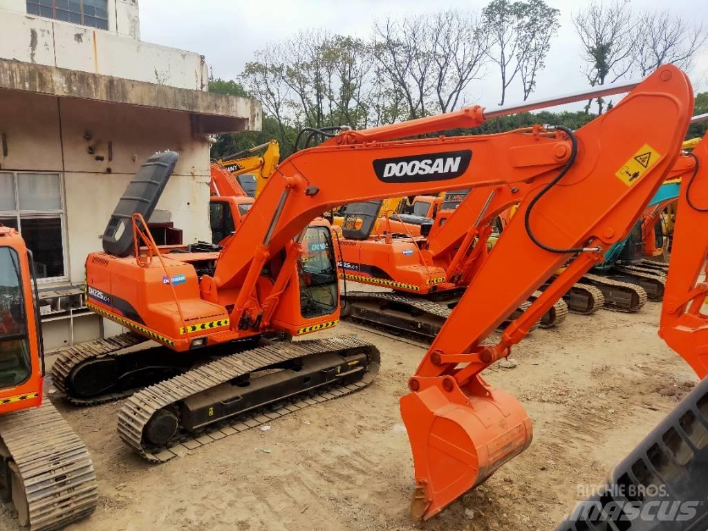 Doosan DH 225 LC-7 Kāpurķēžu ekskavatori