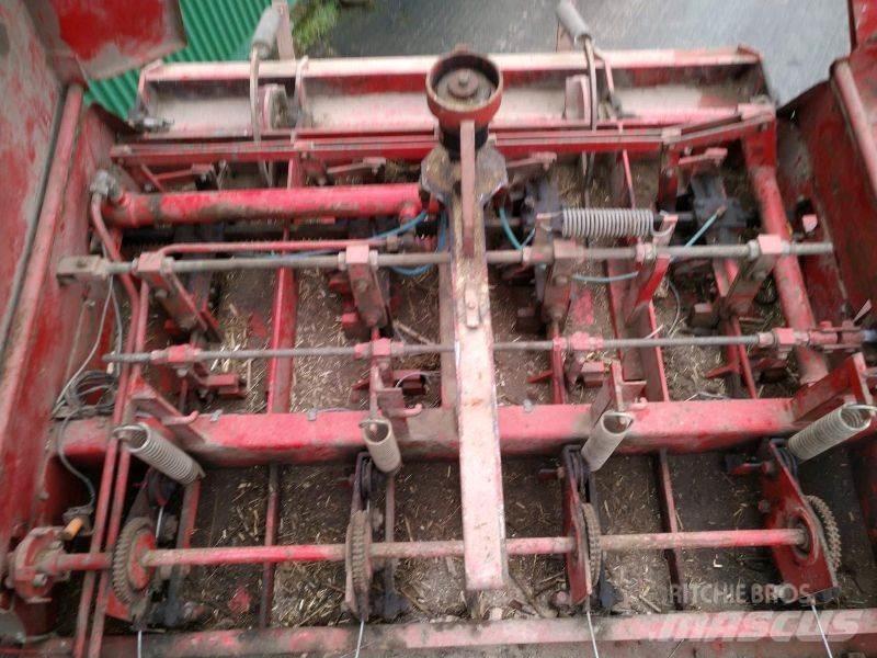 Vicon HP 1600 Ķīpu preses