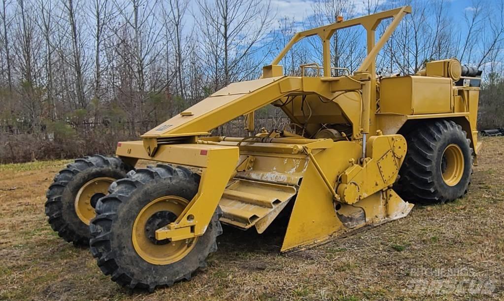CAT SS 250 B Augsnes blīvētāji