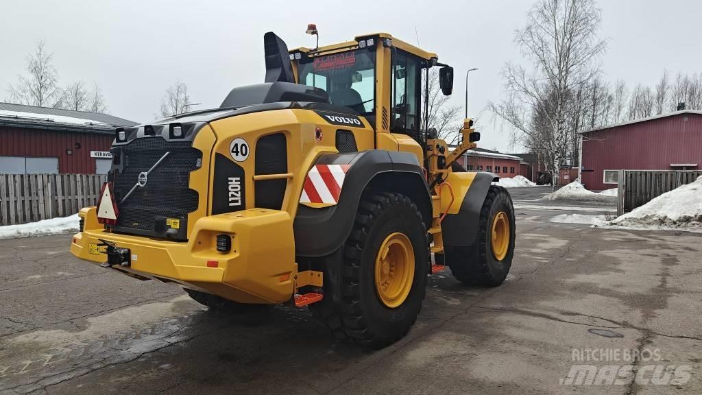 Volvo 120H Iekrāvēji uz riteņiem