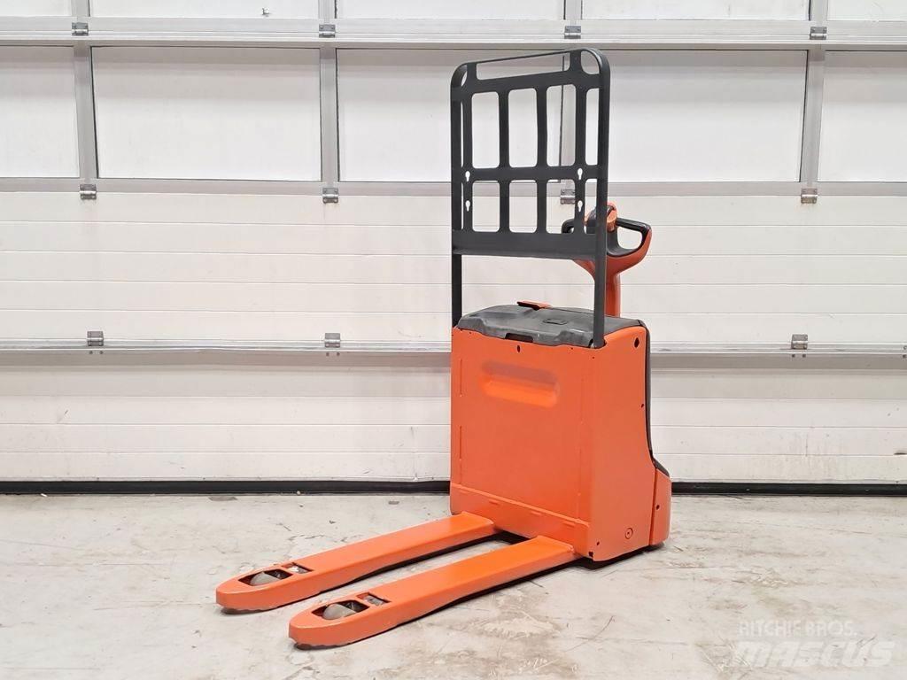 Linde T16 Zemie palešu pacēlāji