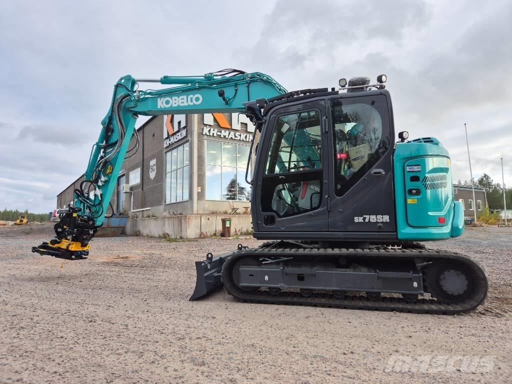 Kobelco SK75SR-7 Vidēja lieluma ekskavatori 7 t - 12 t