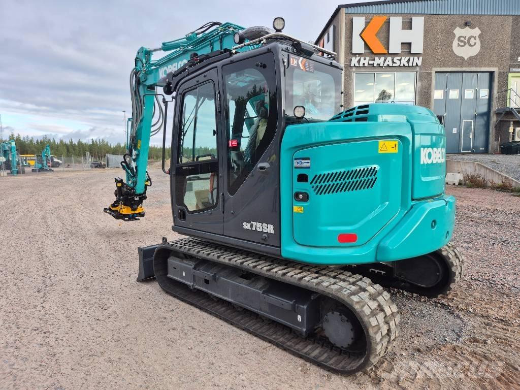 Kobelco SK75SR-7 Vidēja lieluma ekskavatori 7 t - 12 t