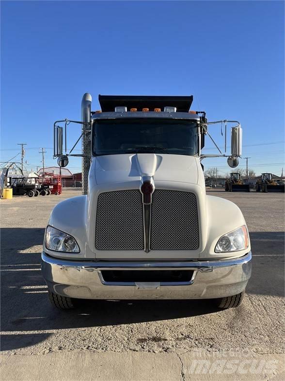 Kenworth T370 Pašizgāzējs