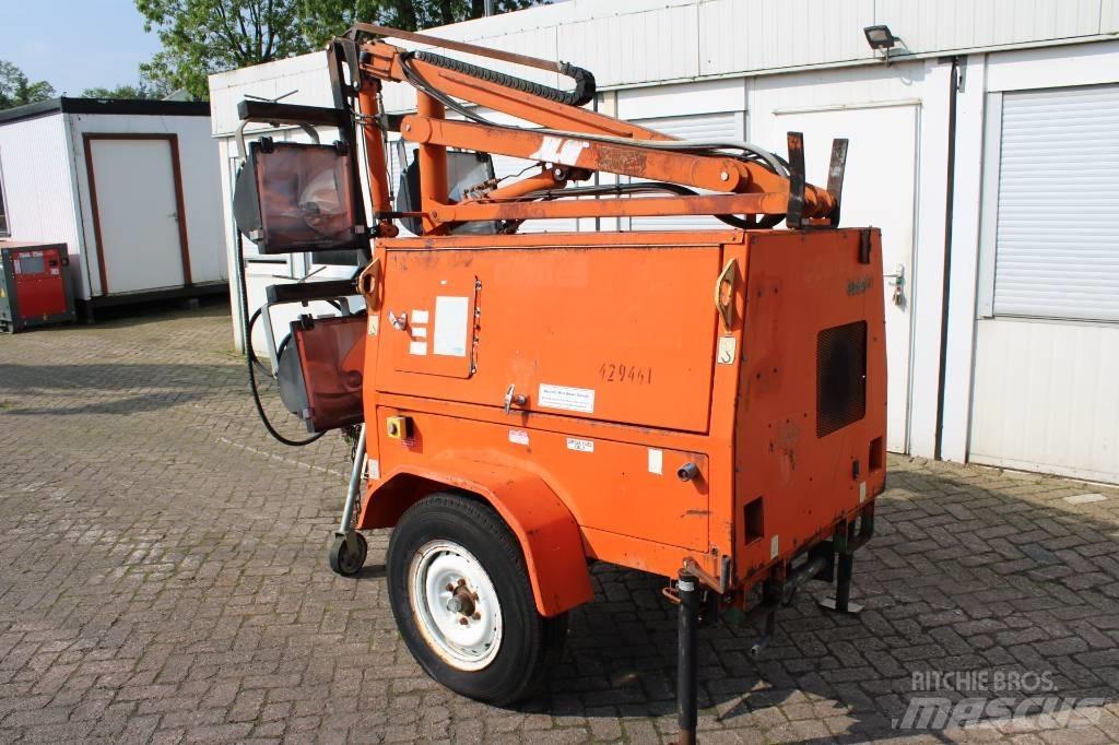 JLG 6308 AN Gaismas torņi