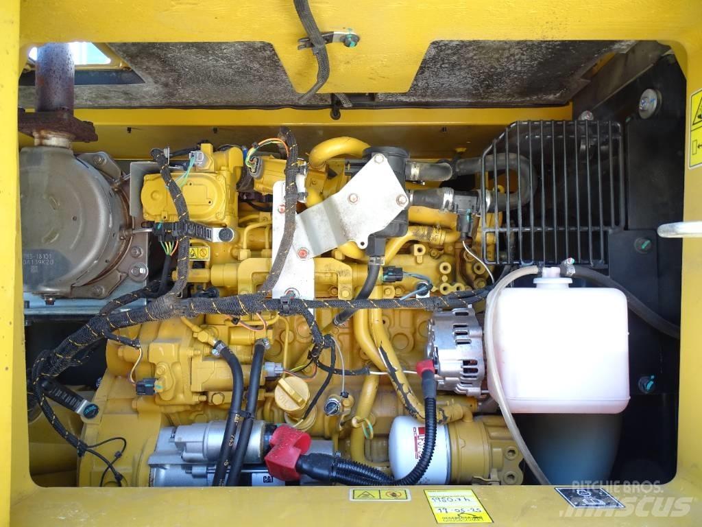 CAT 310 Kāpurķēžu ekskavatori