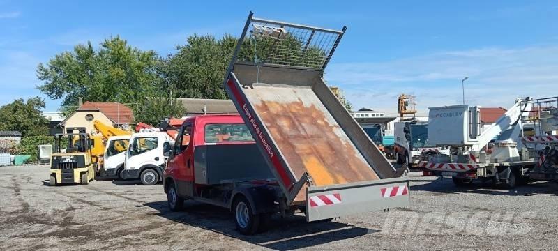 Iveco 35C13 - Tipper Pašizgāzējs