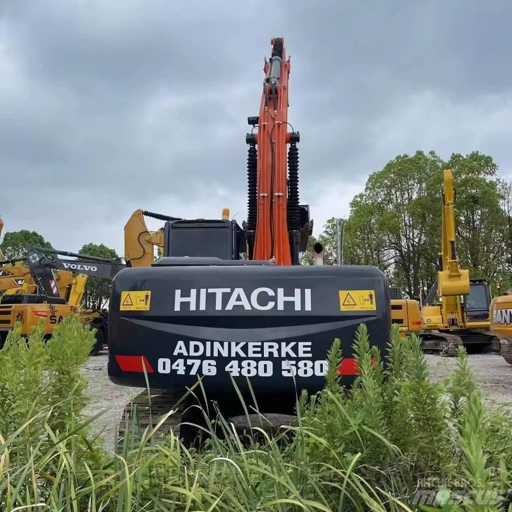 Hitachi ZX 200 Kāpurķēžu ekskavatori