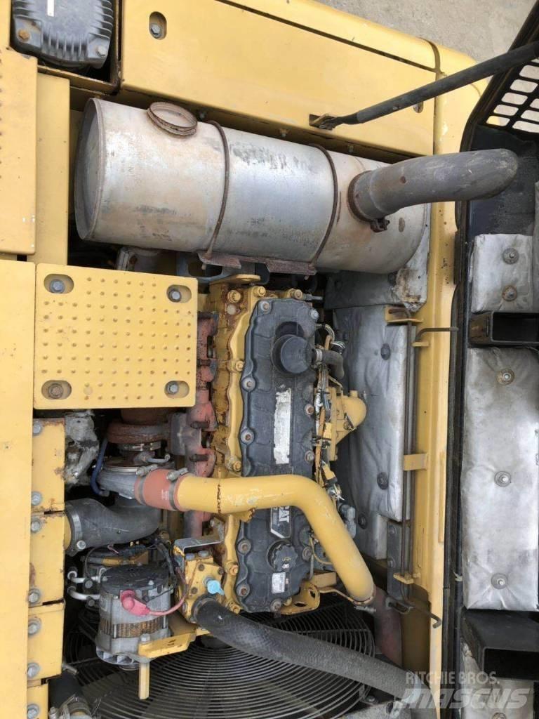 CAT 329 Kāpurķēžu ekskavatori