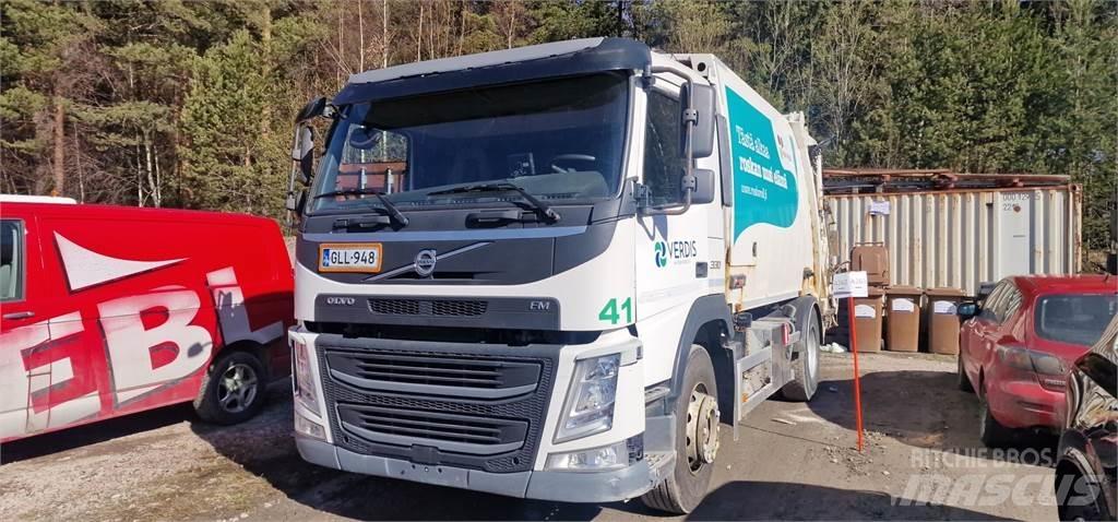 Volvo FM 330 Atkritumu izvešanas transports