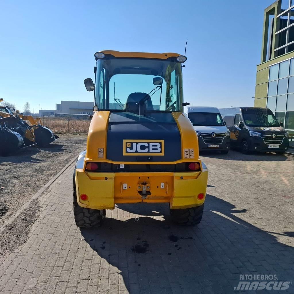 JCB 409 Iekrāvēji uz riteņiem