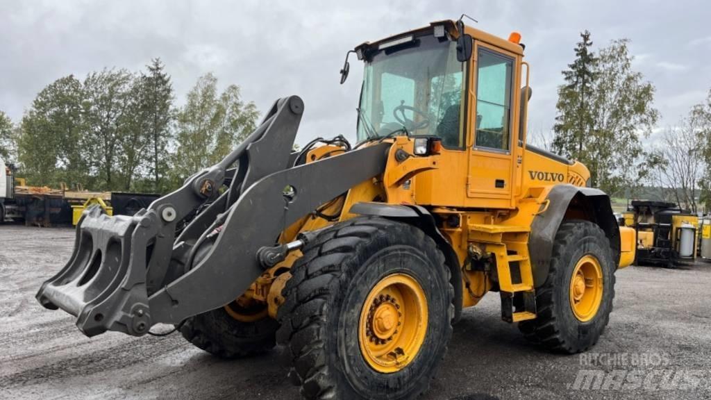 Volvo L 90 E Iekrāvēji uz riteņiem