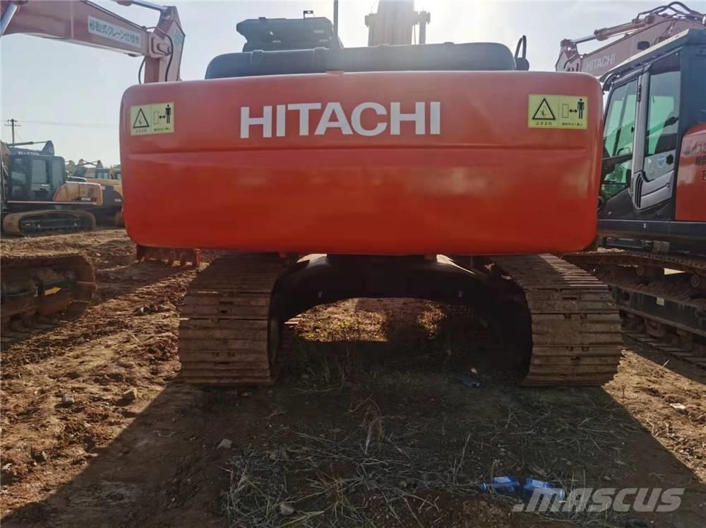 Hitachi ZX210 Kāpurķēžu ekskavatori