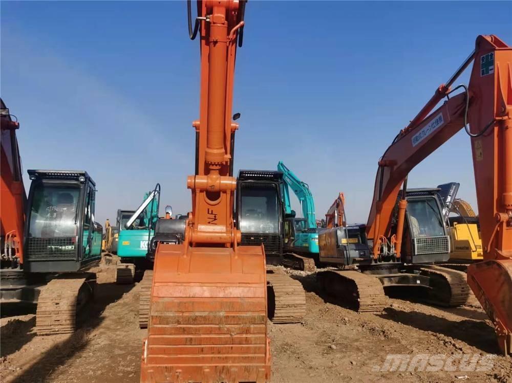 Hitachi ZX210 Kāpurķēžu ekskavatori