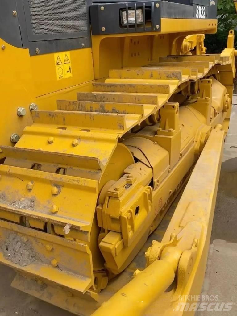 Shantui SD 22 Kāpurķēžu buldozeri