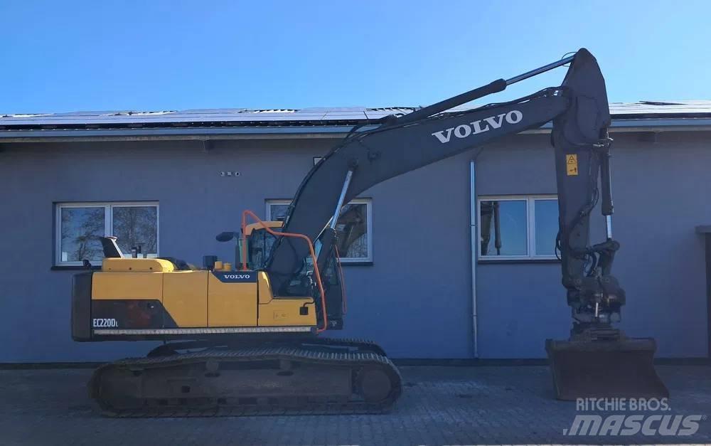 Volvo EC 220 DL Kāpurķēžu ekskavatori
