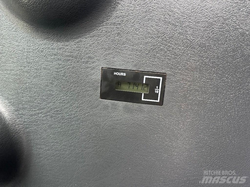 Hyundai HX 145 LCR Kāpurķēžu ekskavatori