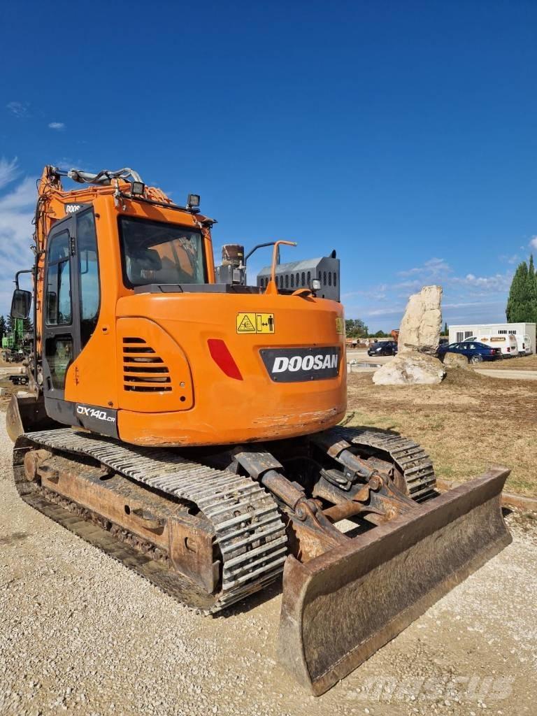 Doosan DX 140 LCR Kāpurķēžu ekskavatori