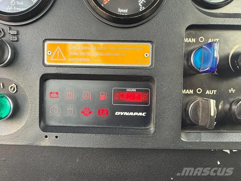 Dynapac CG 233 HF Divvalču grunts veltņi