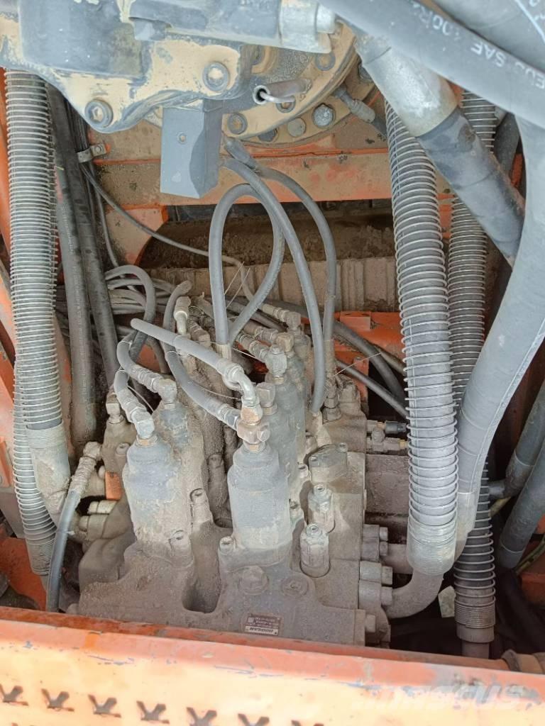 Doosan DX420LC Vidēja lieluma ekskavatori 7 t - 12 t