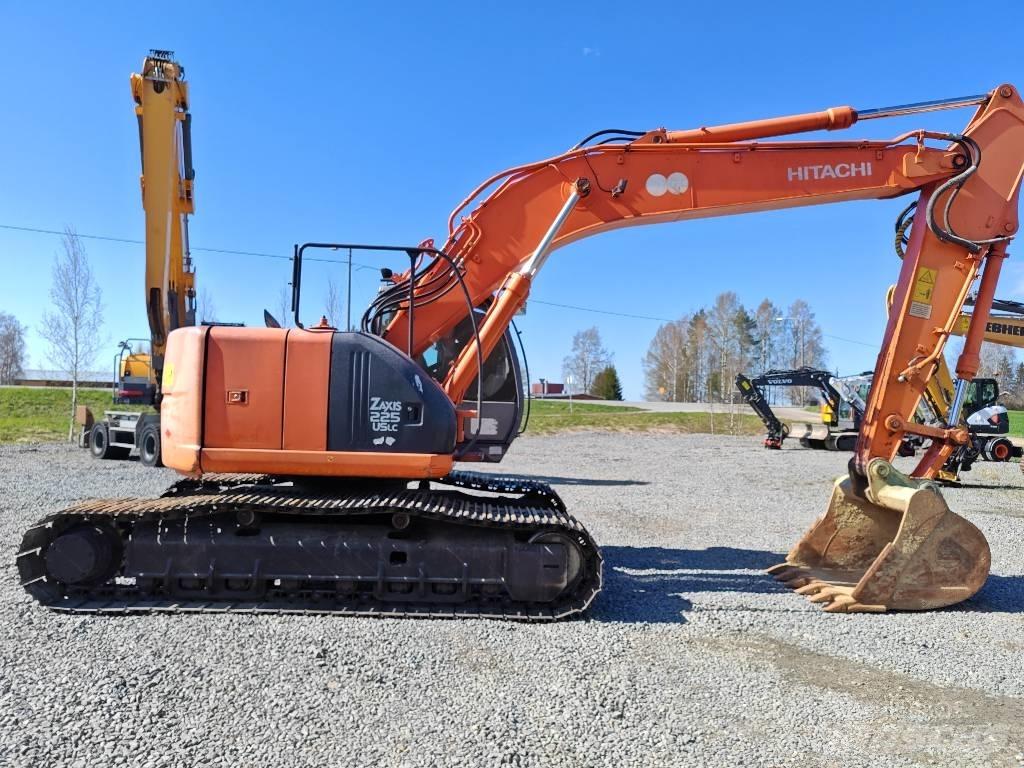 Hitachi ZX 225 US Kāpurķēžu ekskavatori