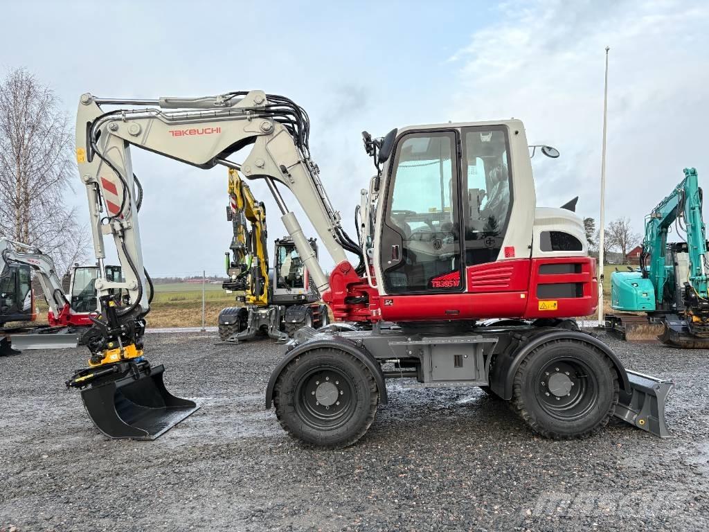 Takeuchi TB395W Ekskavatori uz riteņiem