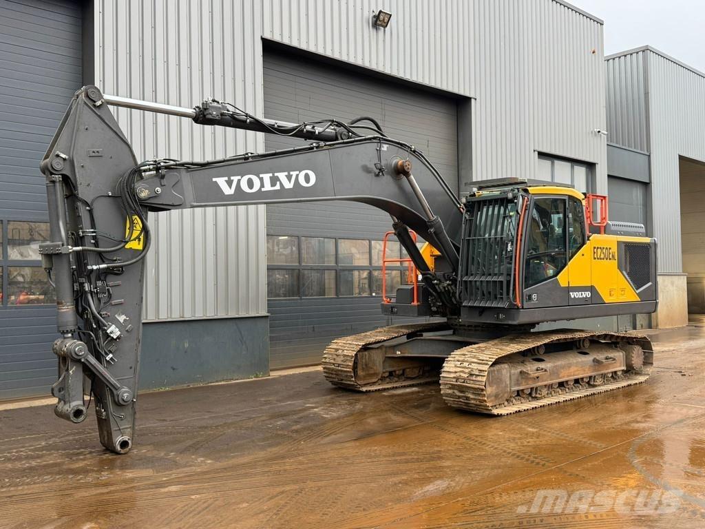 Volvo EC250ENL Kāpurķēžu ekskavatori