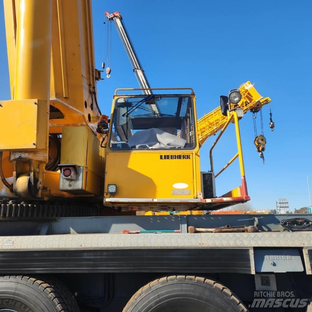 Liebherr LTM 1400 Visurgājēji celtņi