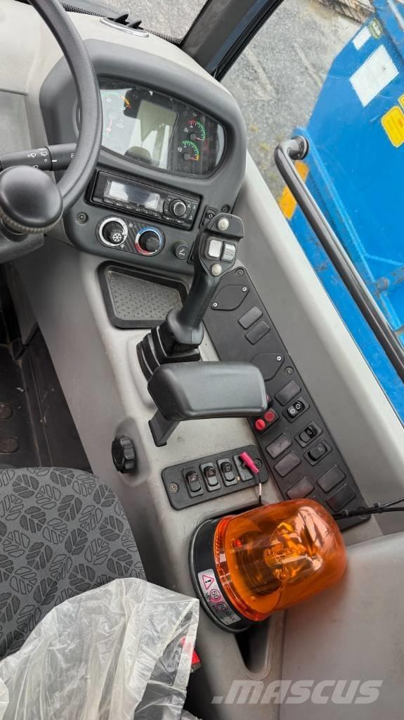 New Holland W70C Iekrāvēji uz riteņiem