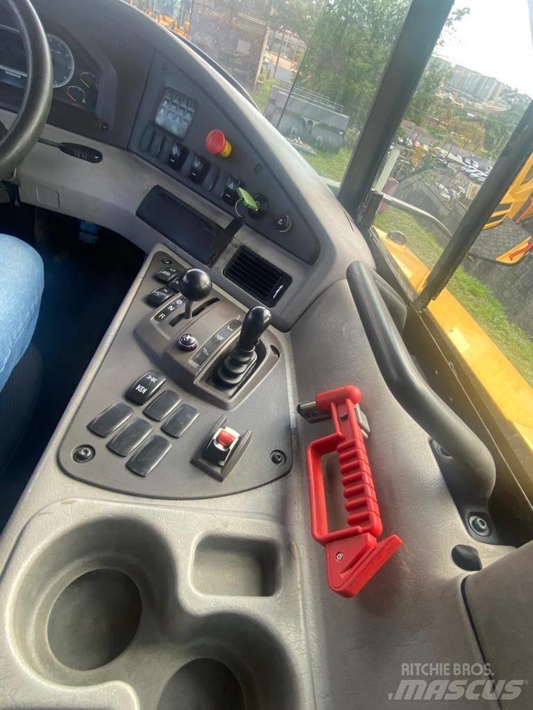 Volvo A 30 G Artikulētie pašizgāzēji