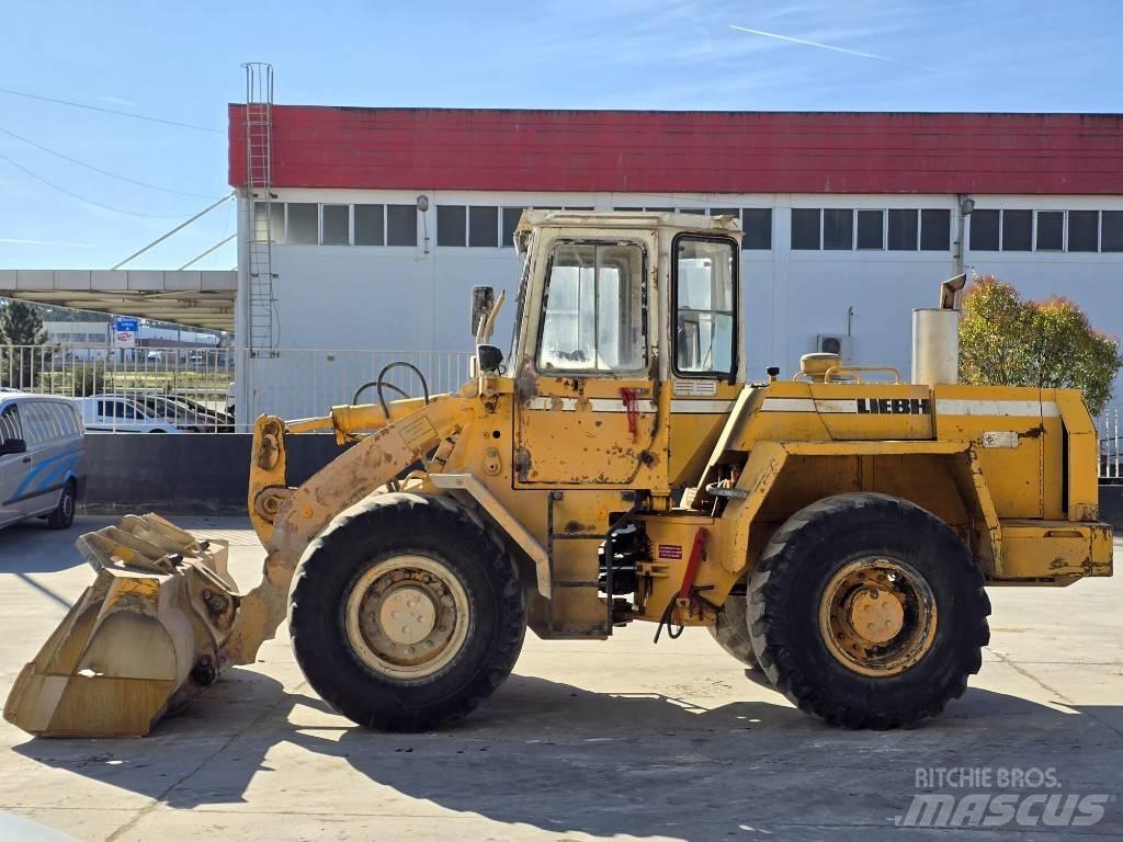 Liebherr L521 Iekrāvēji uz riteņiem