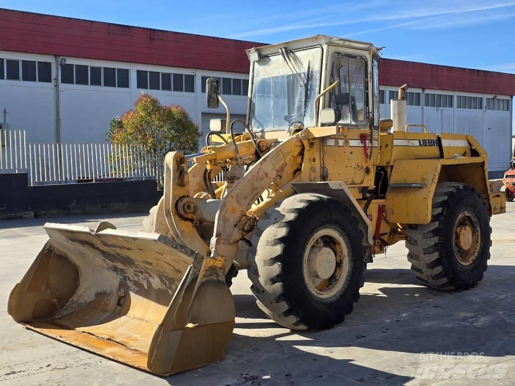 Liebherr L521 Iekrāvēji uz riteņiem