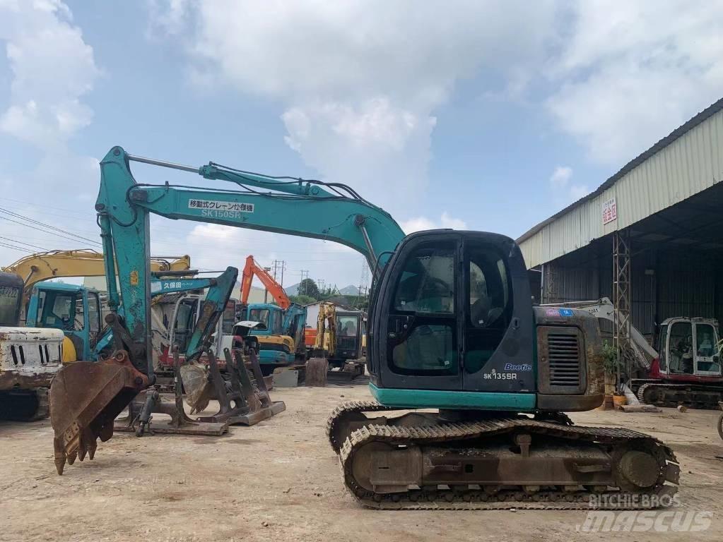 Kobelco SK 135 Kāpurķēžu ekskavatori