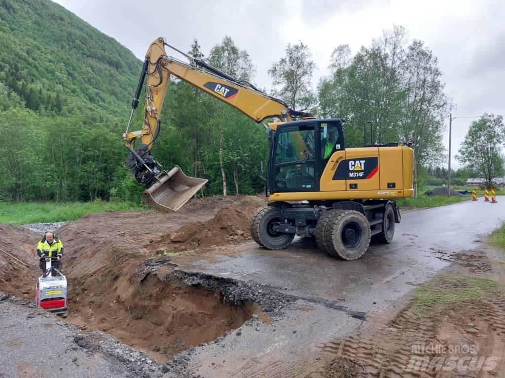 CAT M 314 F Ekskavatori uz riteņiem