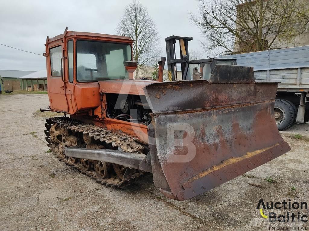  Onbekend DT-75 Kāpurķēžu buldozeri
