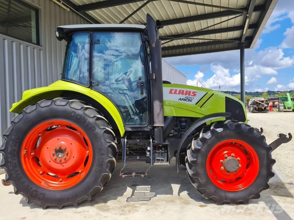 CLAAS Arion 420 Traktori