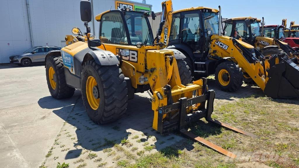 JCB 560-80 Agri Plus Teleskopiskie riteņu iekrāvēji