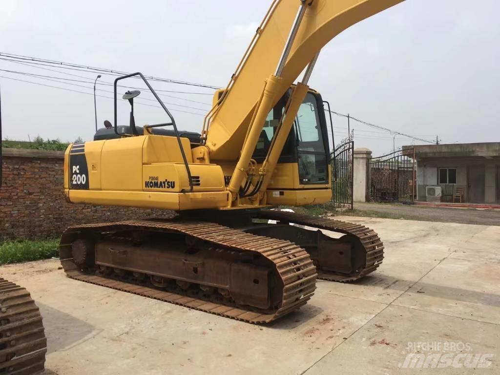 Komatsu pc200-8 Kāpurķēžu ekskavatori