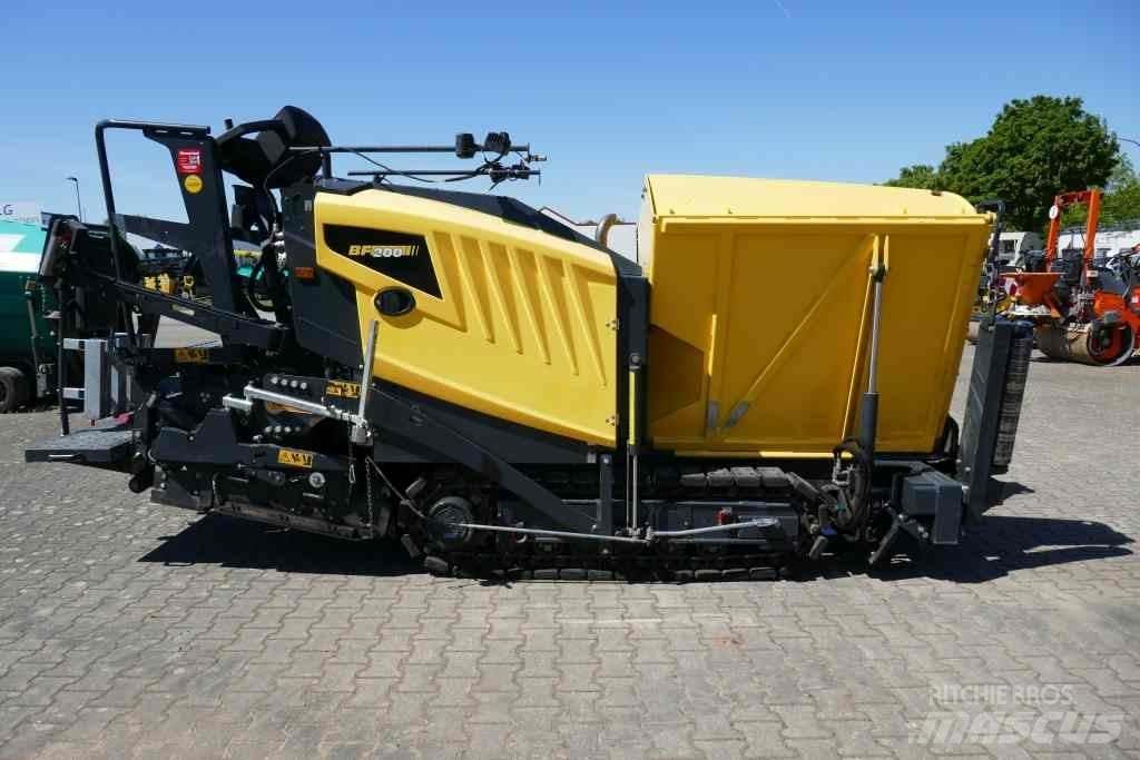 Bomag BF 200 C-2 Mazās asfaltēšanas mašīnas