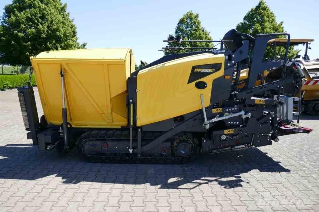 Bomag BF 200 C-2 Mazās asfaltēšanas mašīnas