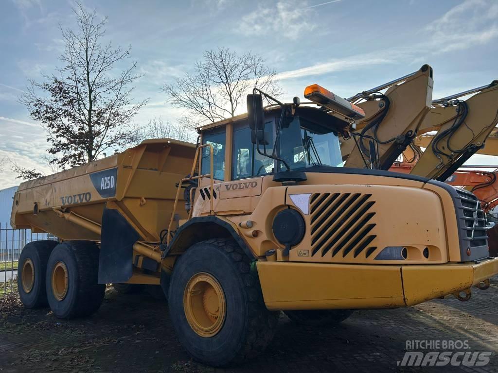 Volvo A 25 D Artikulētie pašizgāzēji