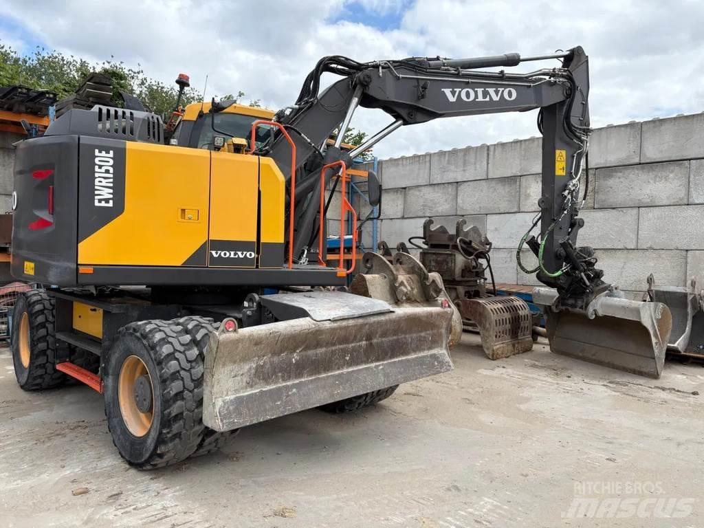 Volvo EWR150E Ekskavatori uz riteņiem